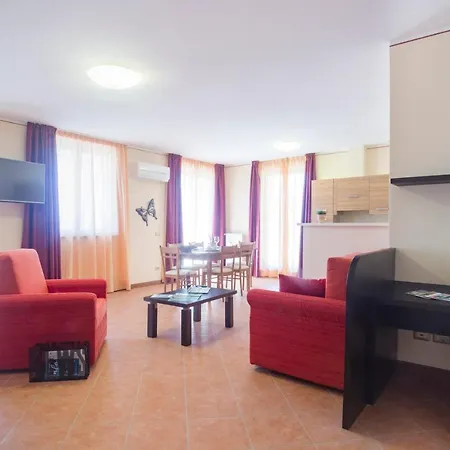 Imelda, Panoramic With Garda Views Апартаменты *