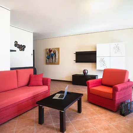 Апартаменты Imelda, Panoramic With Garda Views Лимоне-суль-Гарда